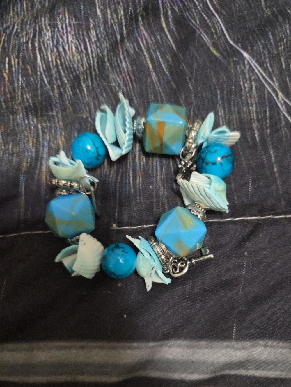 Turquoise Bead and Shell Charm Bracelet - Blue